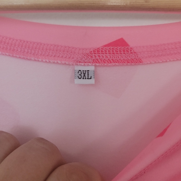 Women's 3XL Heart Print Top - Picture 3 of 5